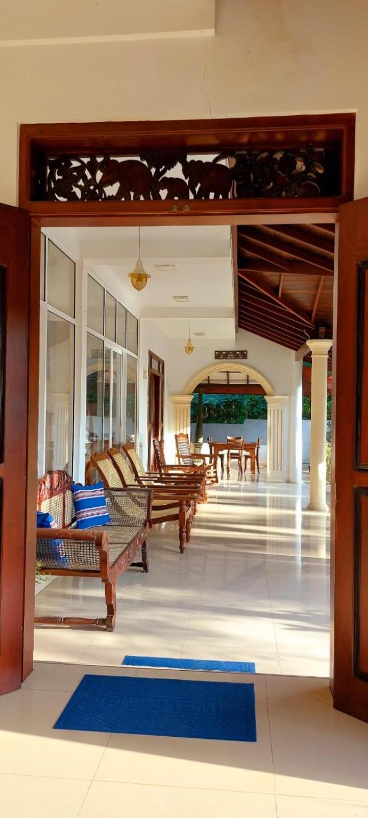 Turtle Paradise Villa Kosgoda Exterior photo
